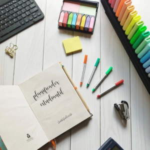 PLANIFICADOR ESTUDIANTIL 200 pág.